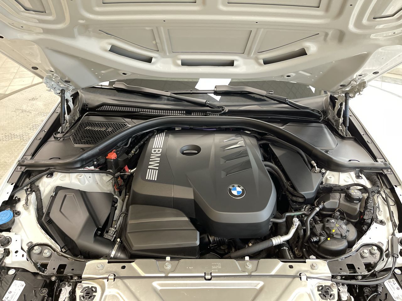 2026 BMW 330i
