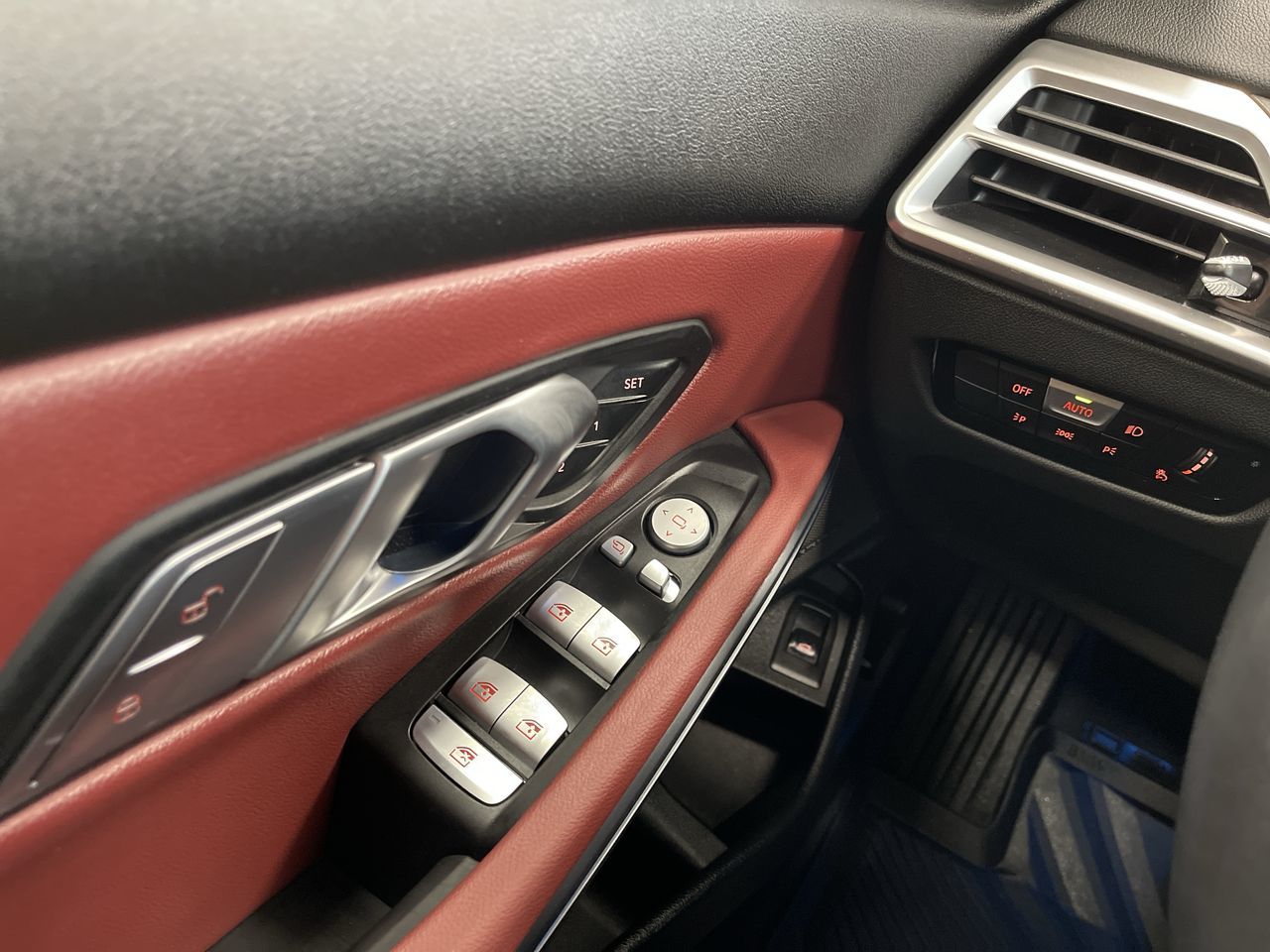 2026 BMW 330i