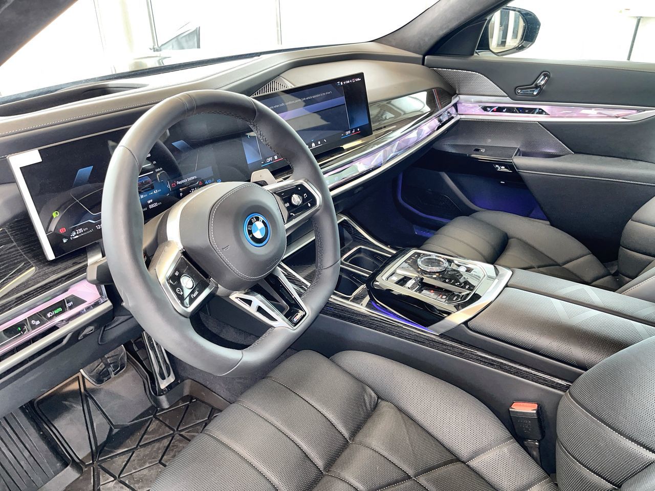 BMW 7 Series PHEV  2025 à Regina, Saskatchewan