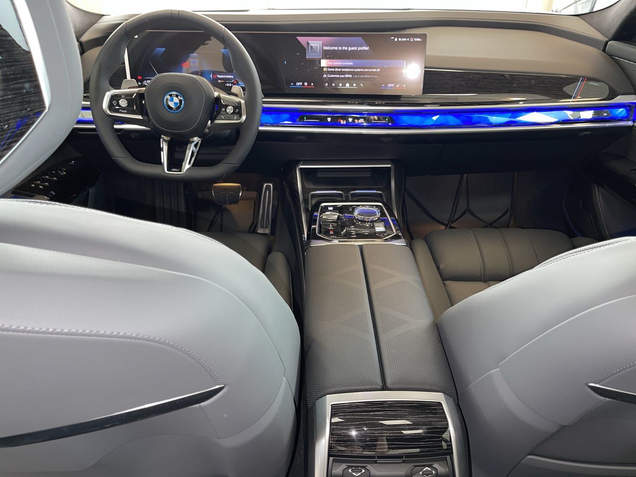 BMW 7 Series PHEV  2025 à Regina, Saskatchewan