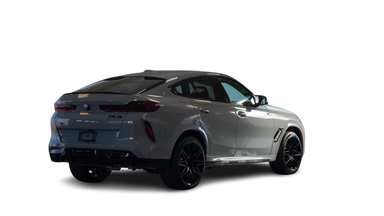 2025 BMW X6 M