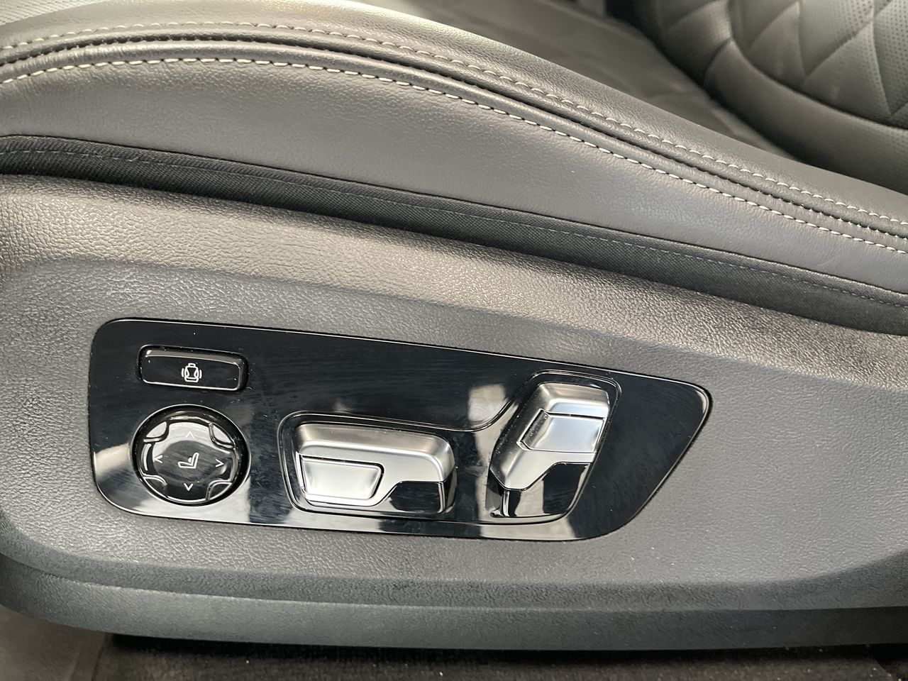 2026 BMW X7