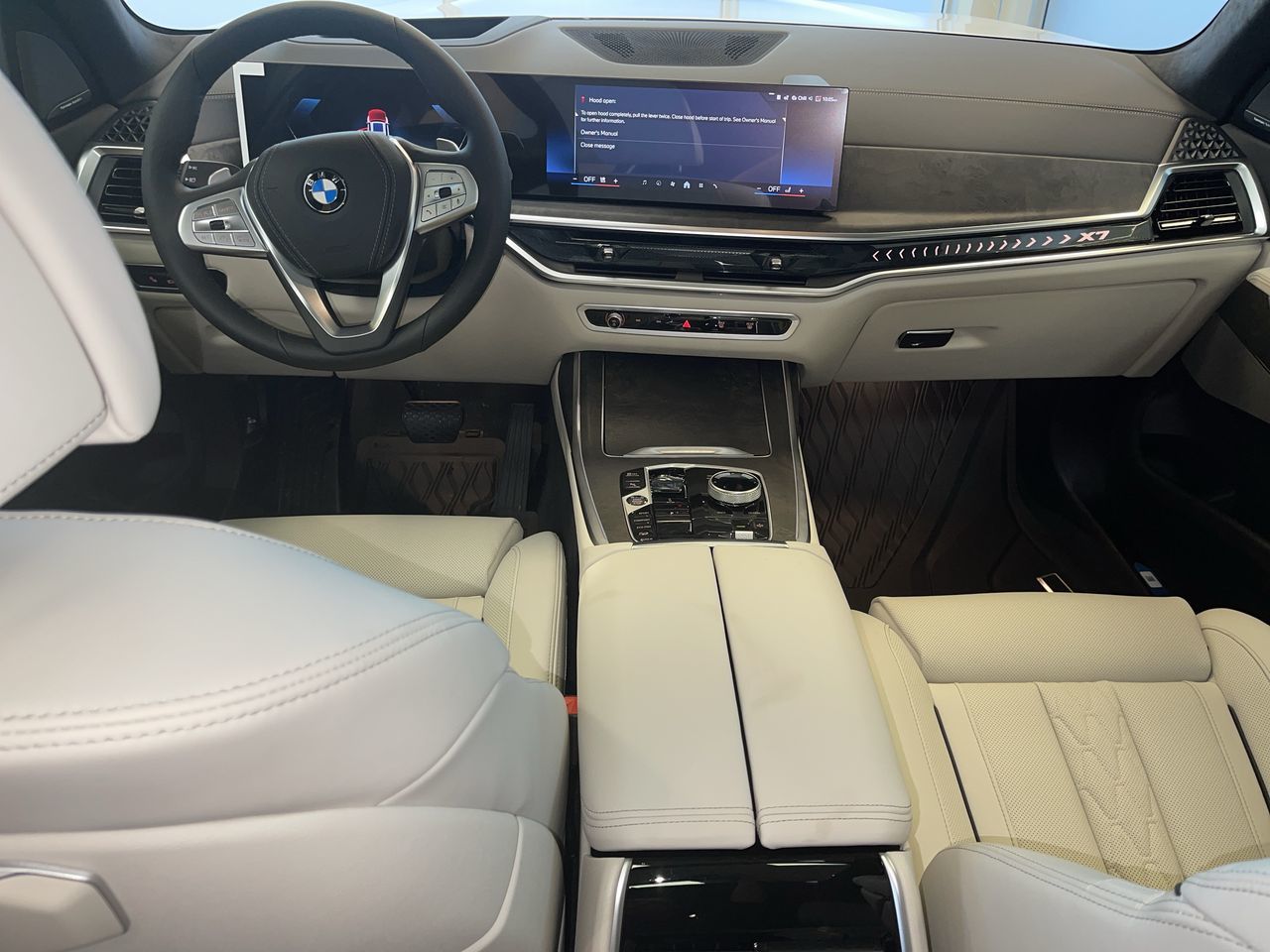2026 BMW X7
