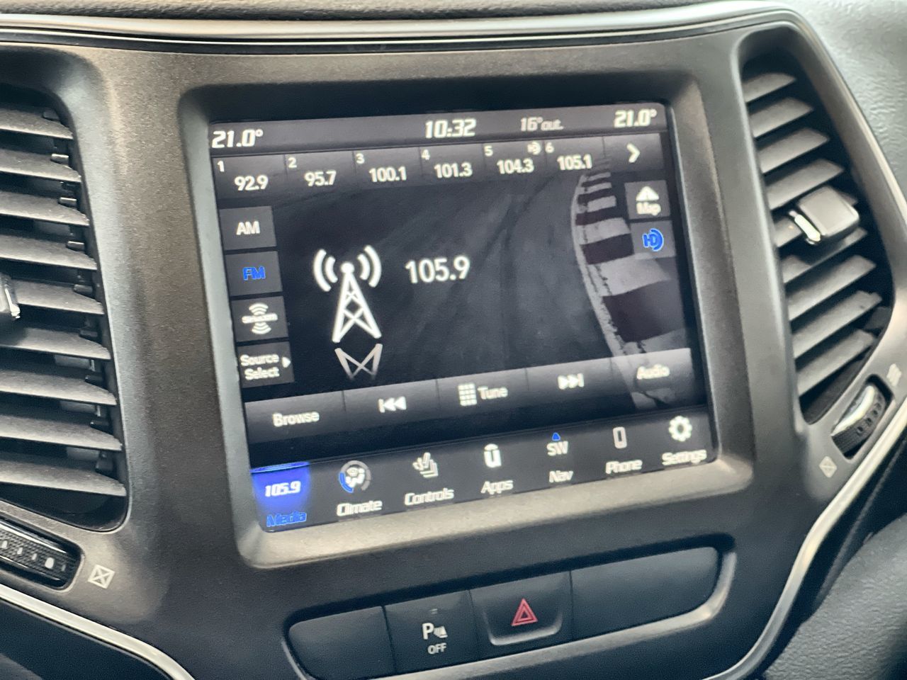 2022 Jeep Cherokee in Regina, Saskatchewan