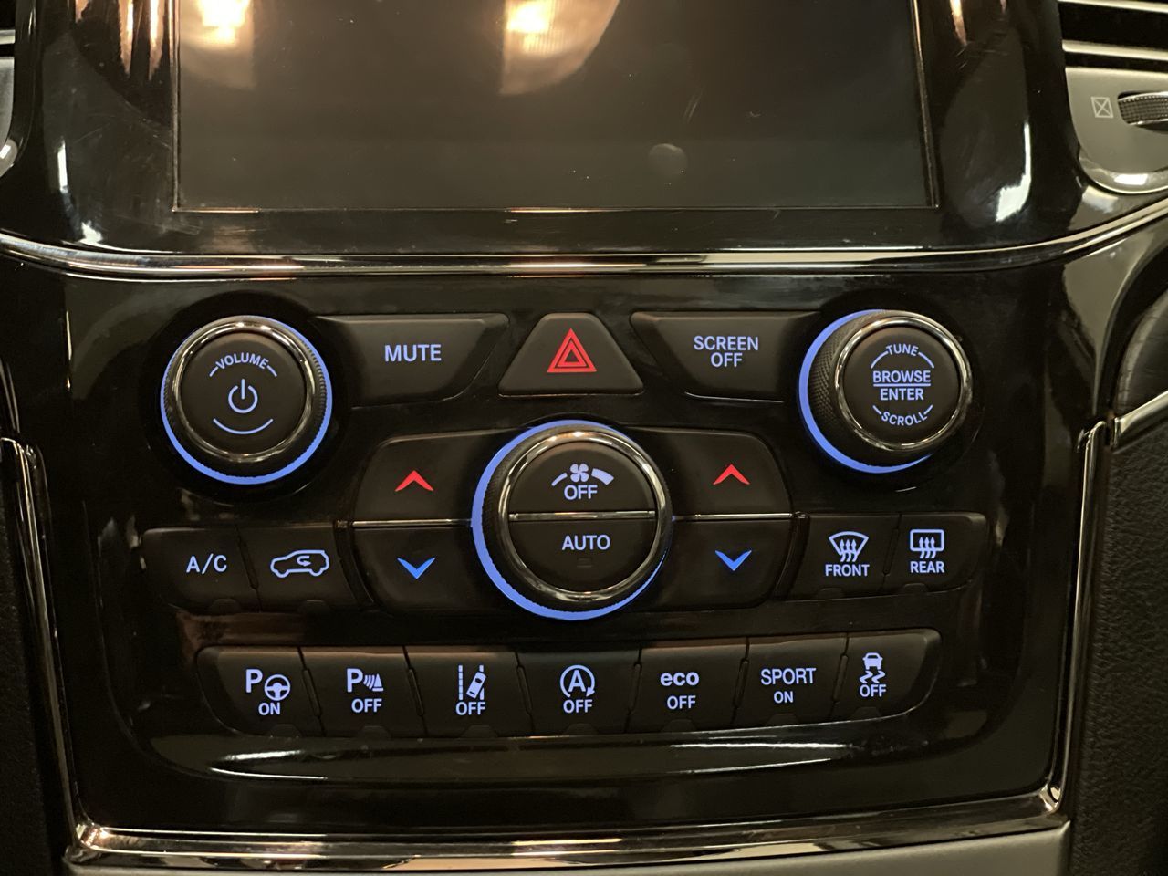 2021 Jeep Grand Cherokee 4X4 in Regina, Saskatchewan