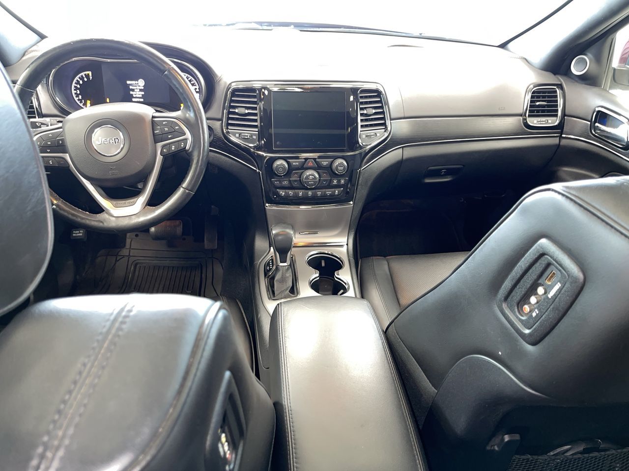 2021 Jeep Grand Cherokee 4X4 in Regina, Saskatchewan