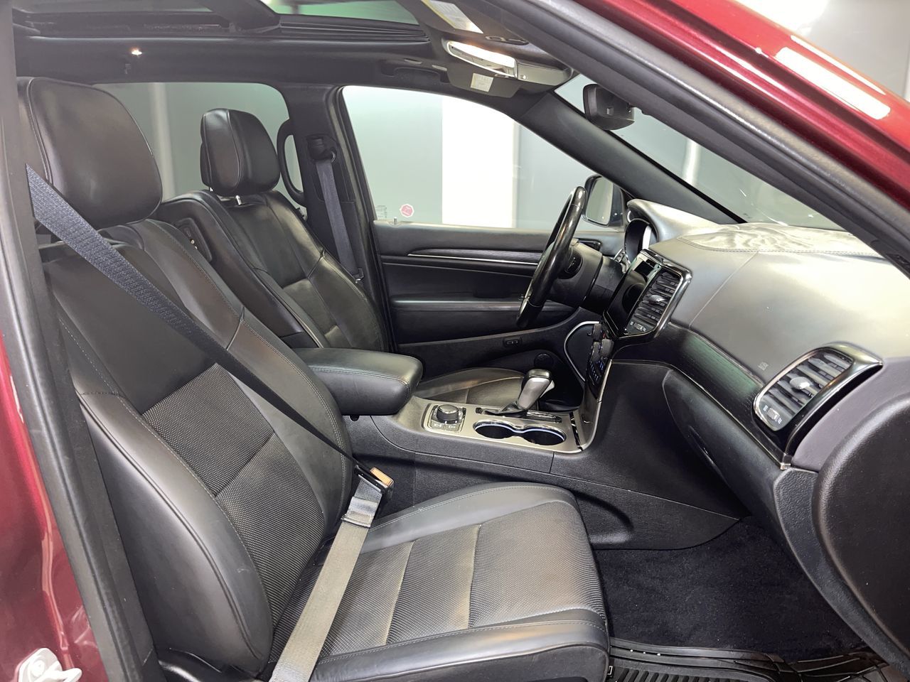 2021 Jeep Grand Cherokee 4X4 in Regina, Saskatchewan