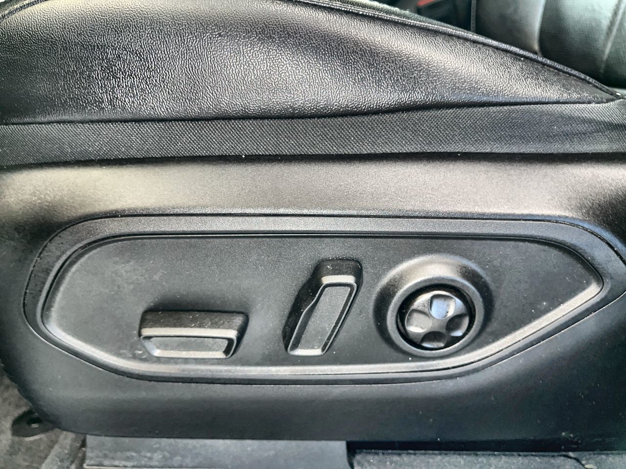 2022 Jeep Grand Cherokee 4xe in Regina, Saskatchewan