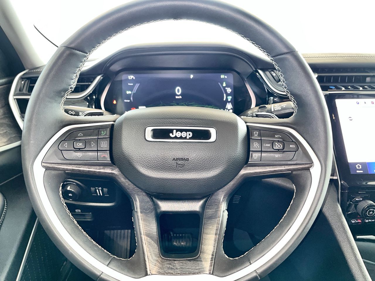 2022 Jeep Grand Cherokee 4xe in Regina, Saskatchewan