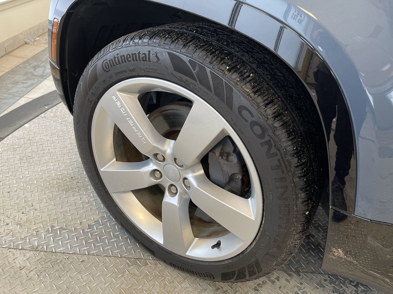 Land Rover Defender  2023 à Regina, Saskatchewan