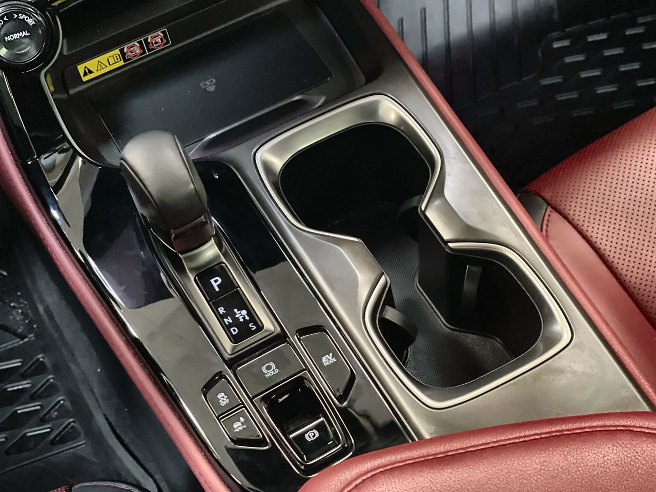 2024 Lexus NX Hybrid