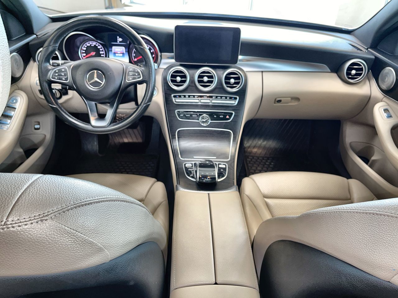 Mercedes-Benz C-Class  2015 à Regina, Saskatchewan