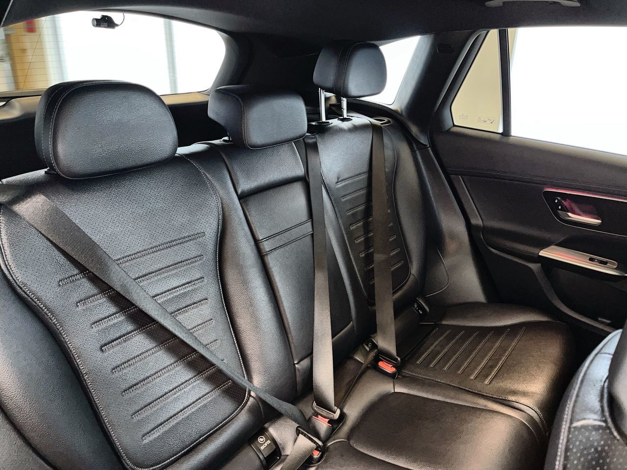 2024 Mercedes-Benz GLC300