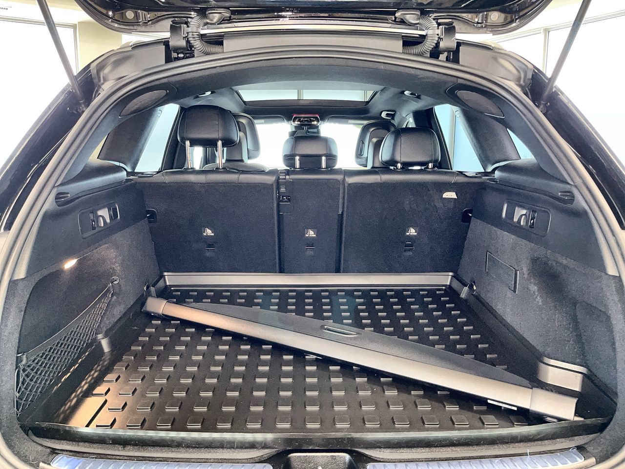 2024 Mercedes-Benz GLC300