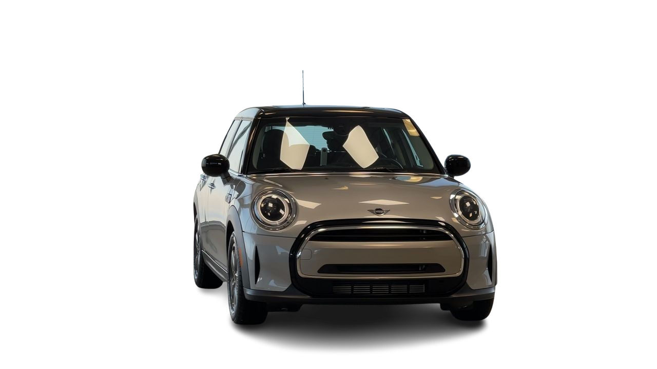 MINI 5 Door  2024 à Regina, Saskatchewan