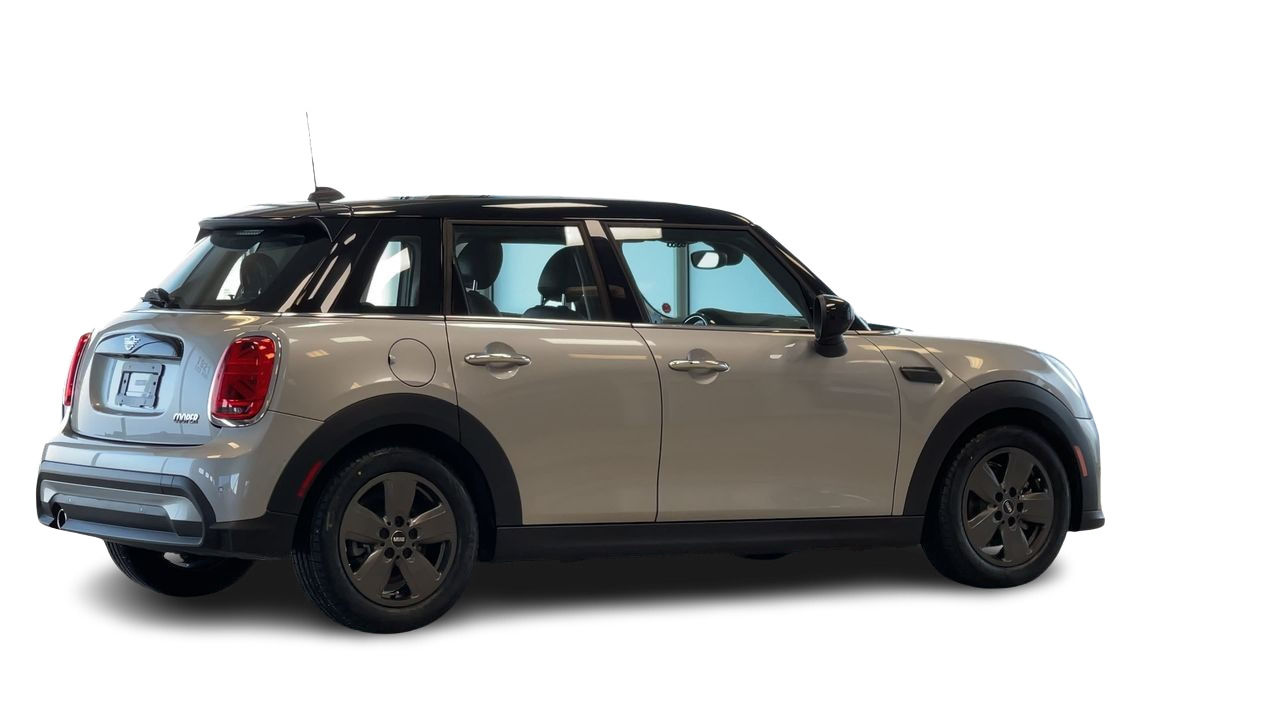 MINI 5 Door  2024 à Regina, Saskatchewan