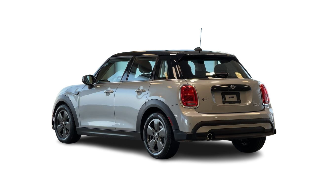 MINI 5 Door  2024 à Regina, Saskatchewan