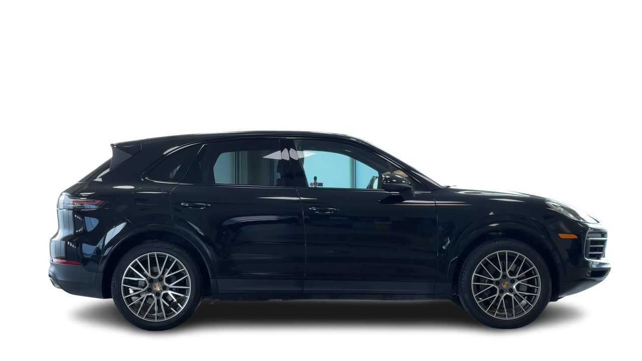 2022 Porsche Cayenne in Regina, Saskatchewan