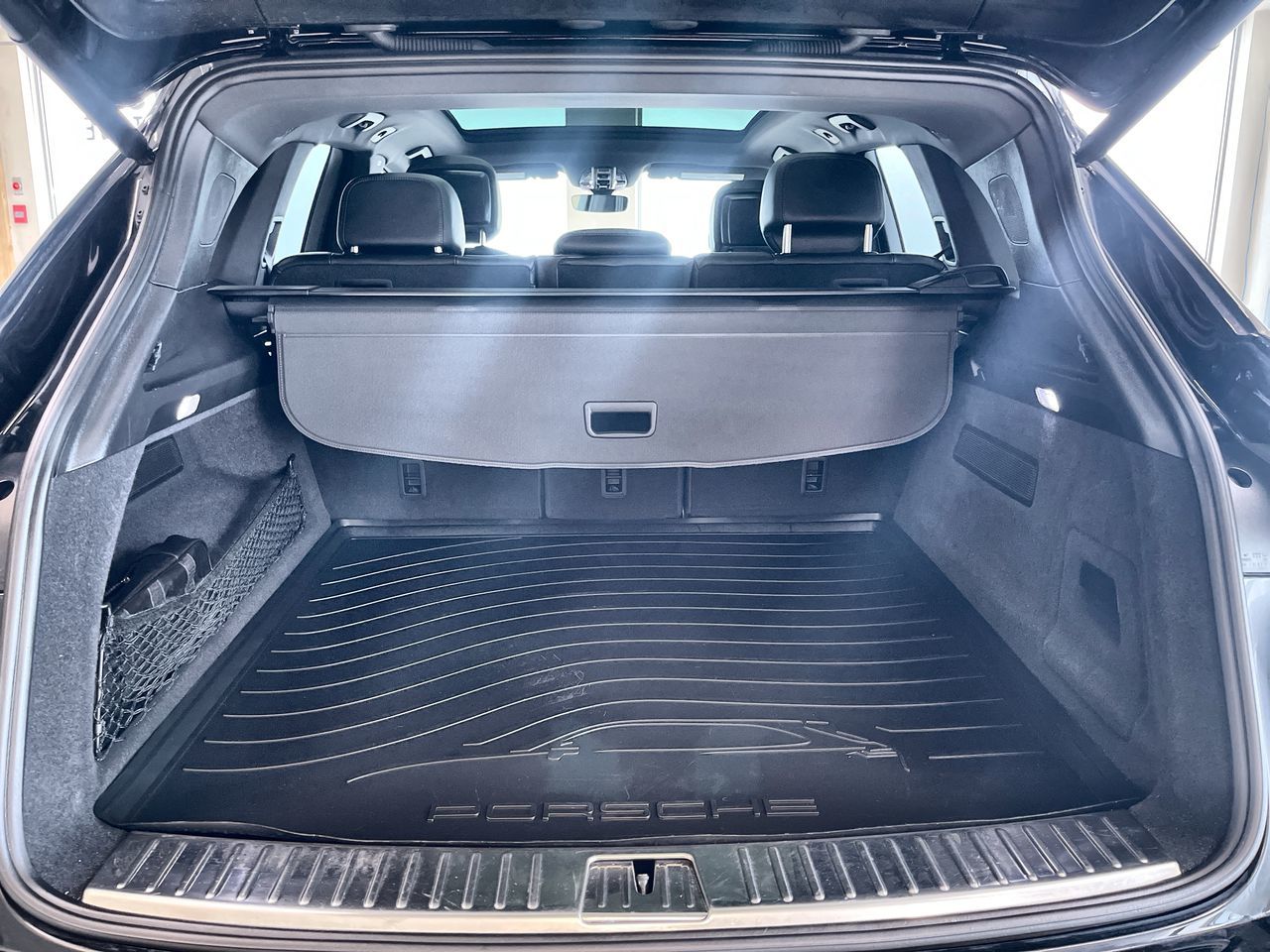 2022 Porsche Cayenne in Regina, Saskatchewan