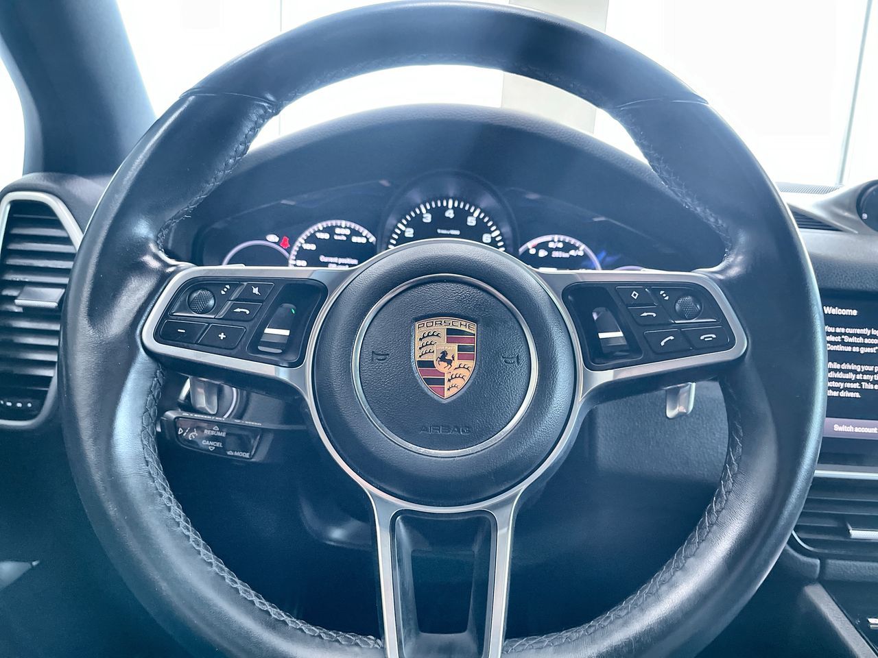 2022 Porsche Cayenne in Regina, Saskatchewan