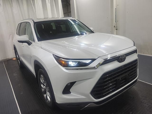 Toyota Grand Highlander  2024 à Regina, Saskatchewan