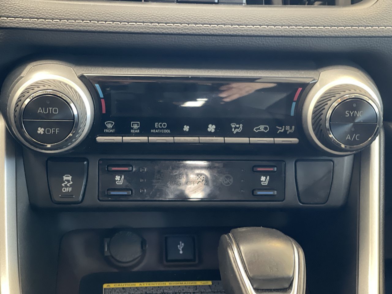 Toyota RAV4  2020 à Regina, Saskatchewan