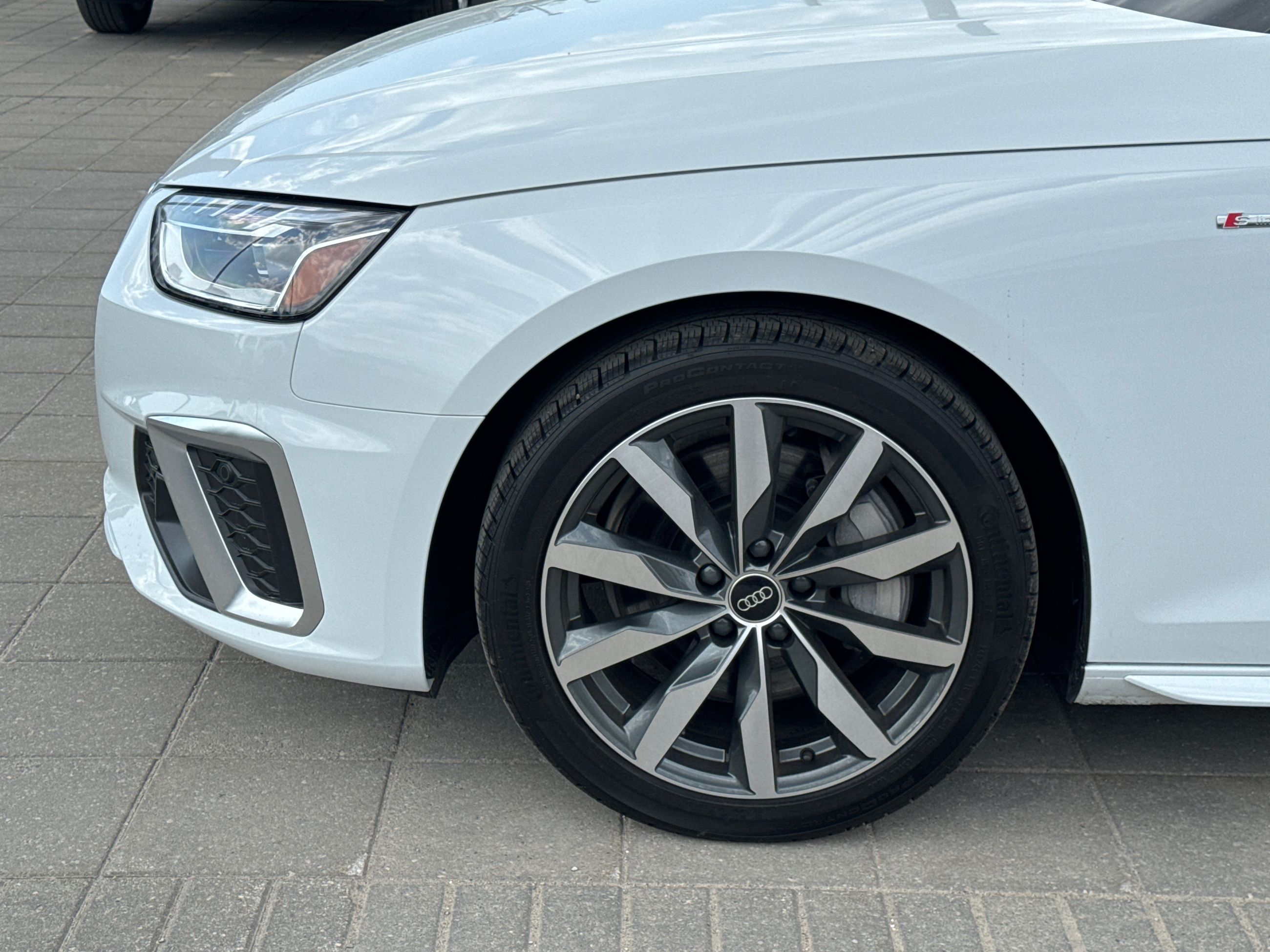 Audi A4  2025 à Barrie, Ontario