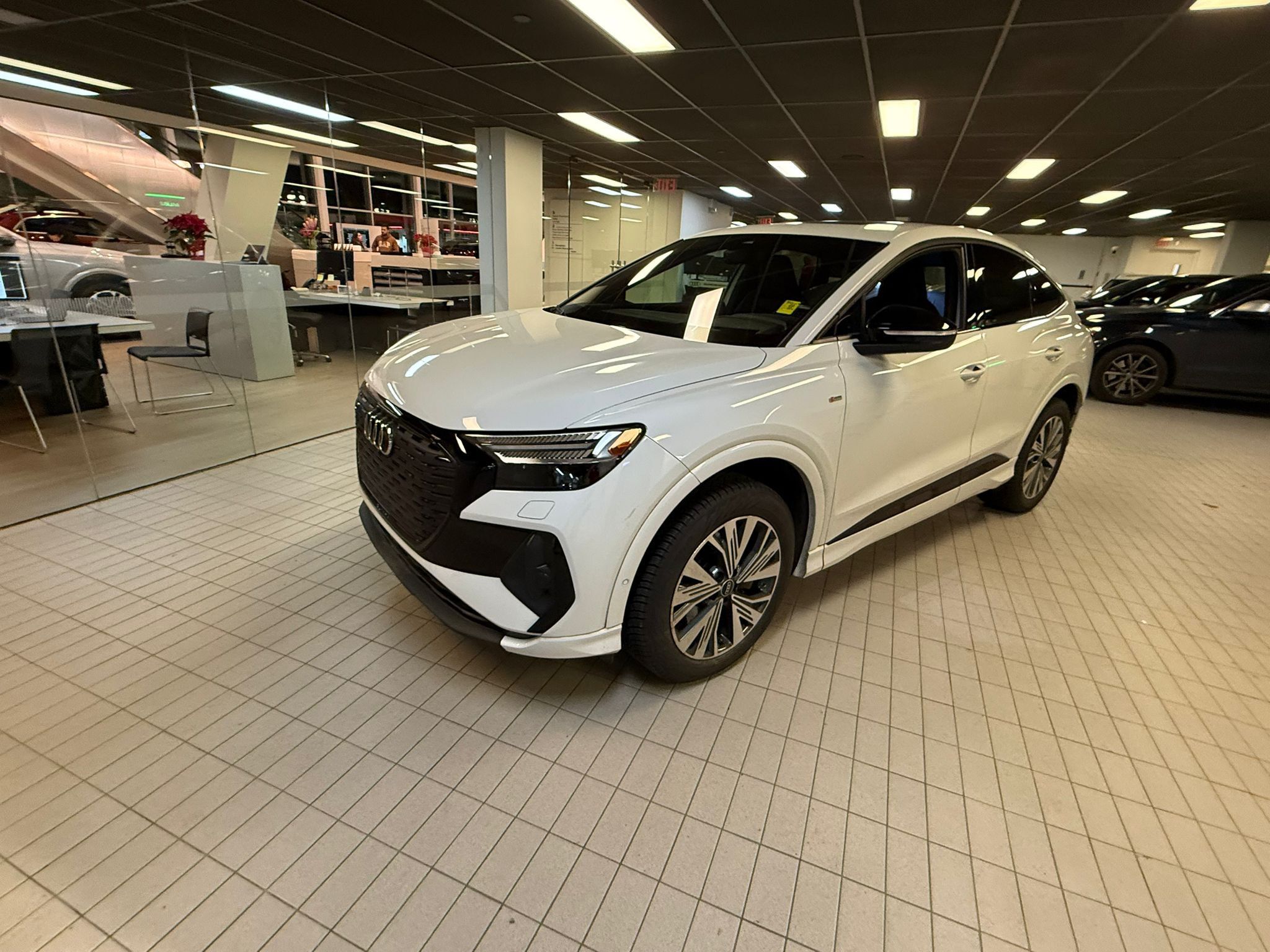 Audi Q4 e-tron Sportback  2023 à Vancouver, Colombie-Britannique