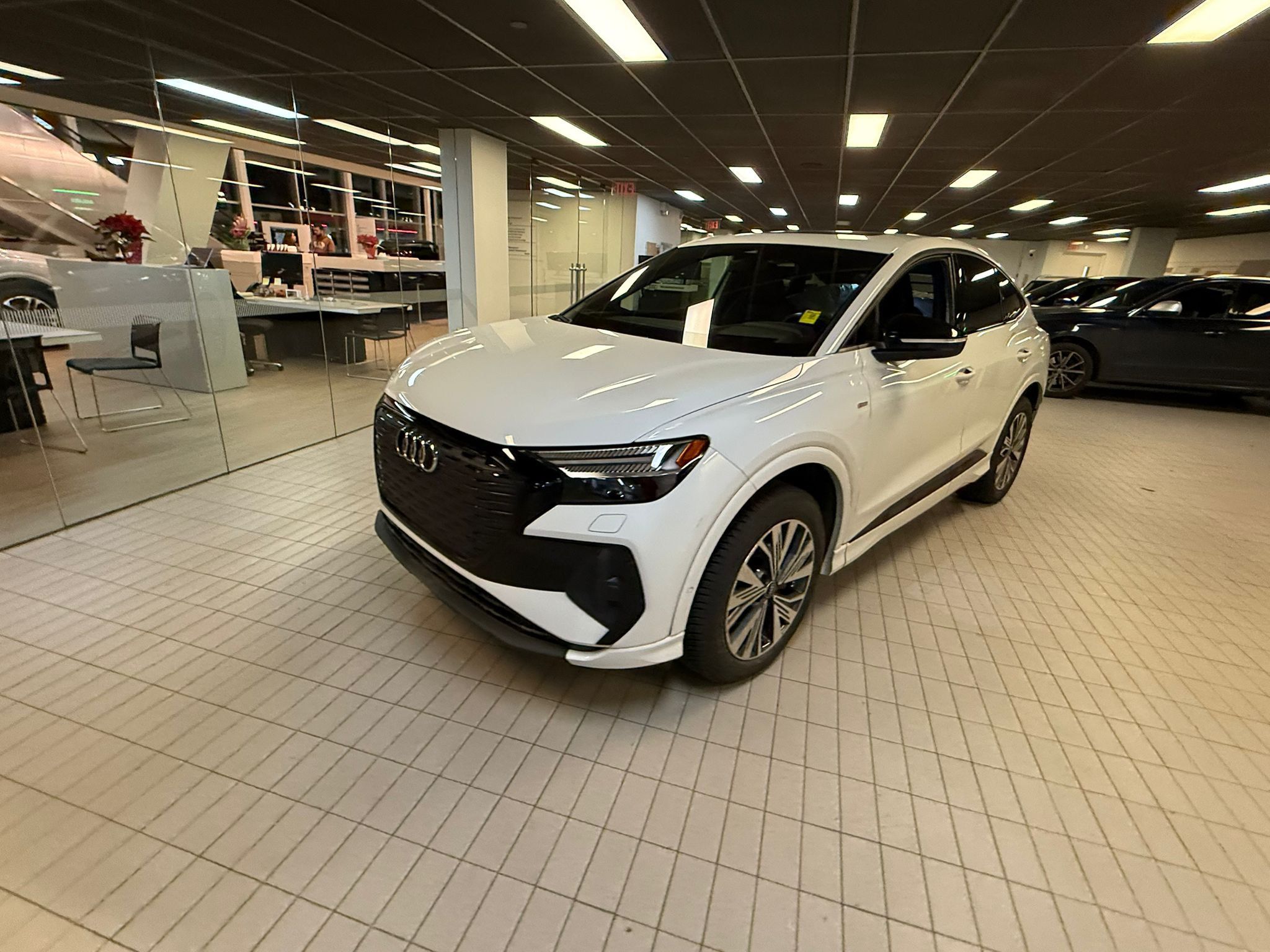 Audi Q4 e-tron Sportback  2023 à Vancouver, Colombie-Britannique