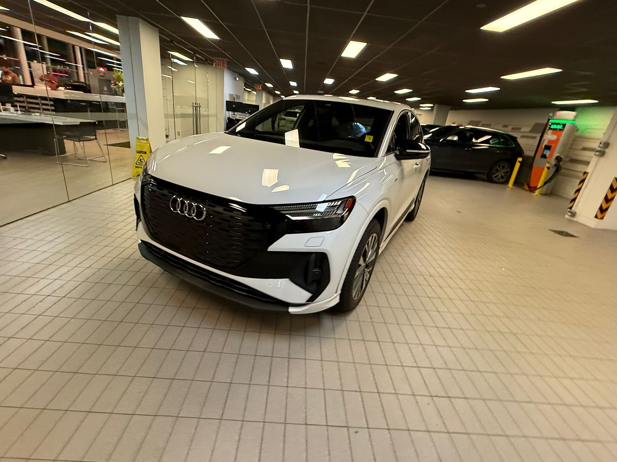 Audi Q4 e-tron Sportback  2023 à Vancouver, Colombie-Britannique