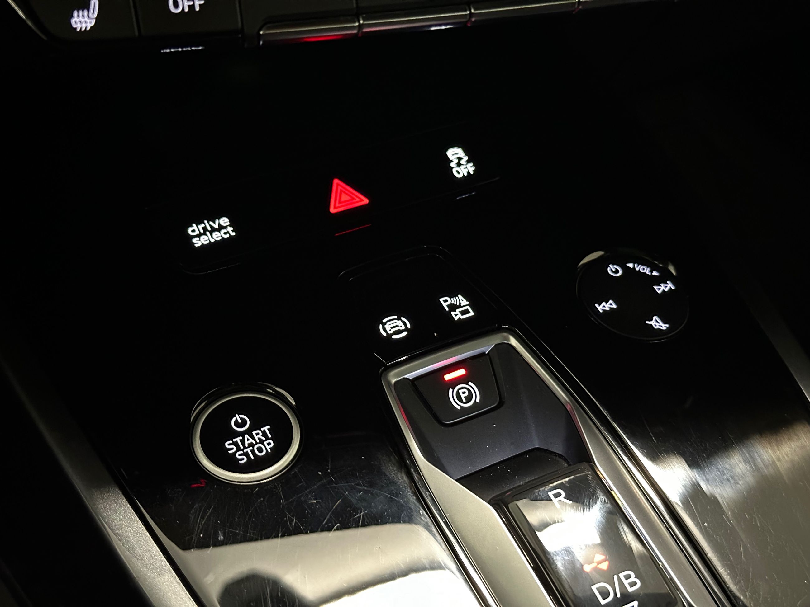 Audi Q4 e-tron  2023 à Vancouver, Colombie-Britannique
