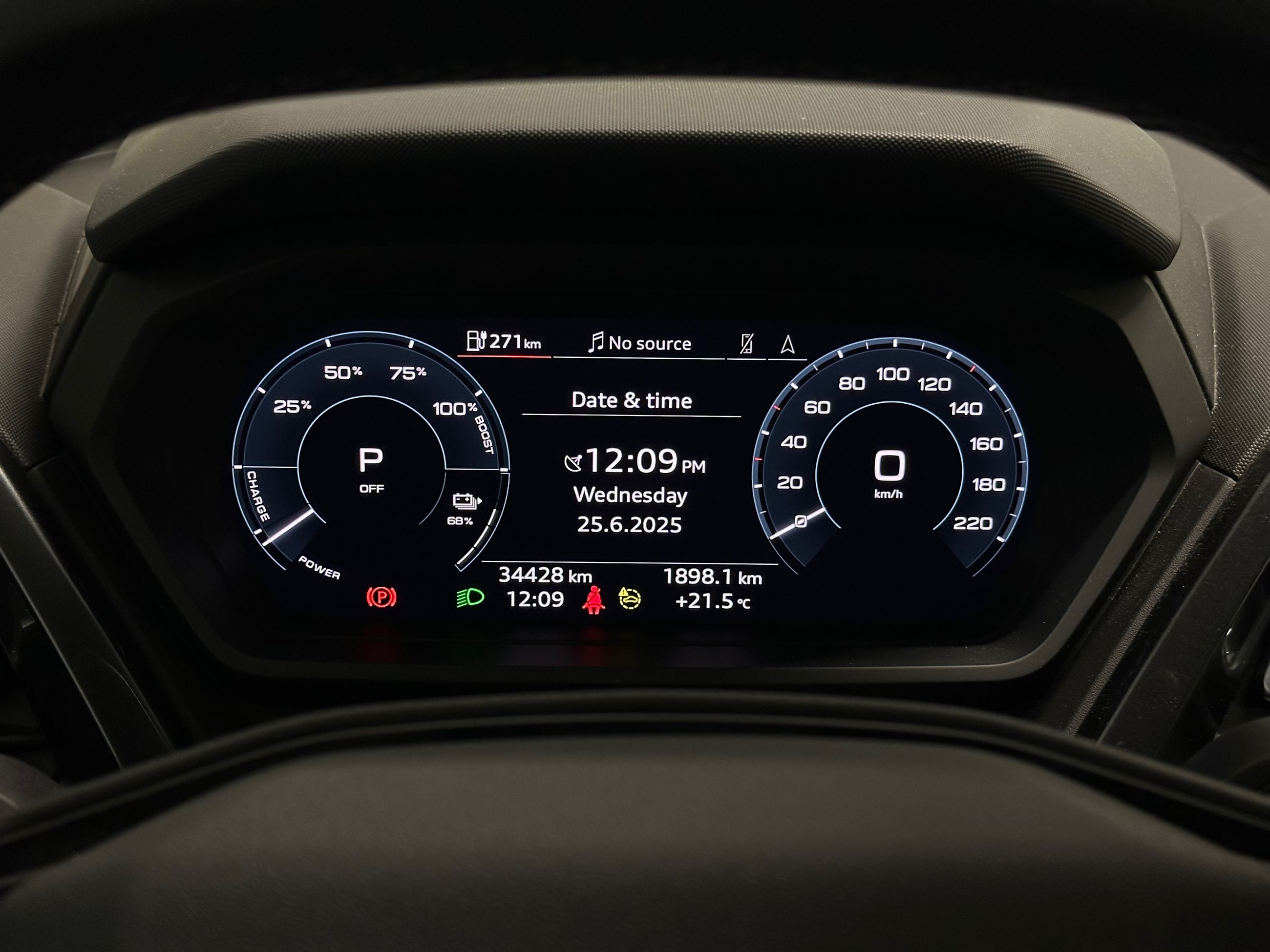 Audi Q4 e-tron  2023 à Vancouver, Colombie-Britannique