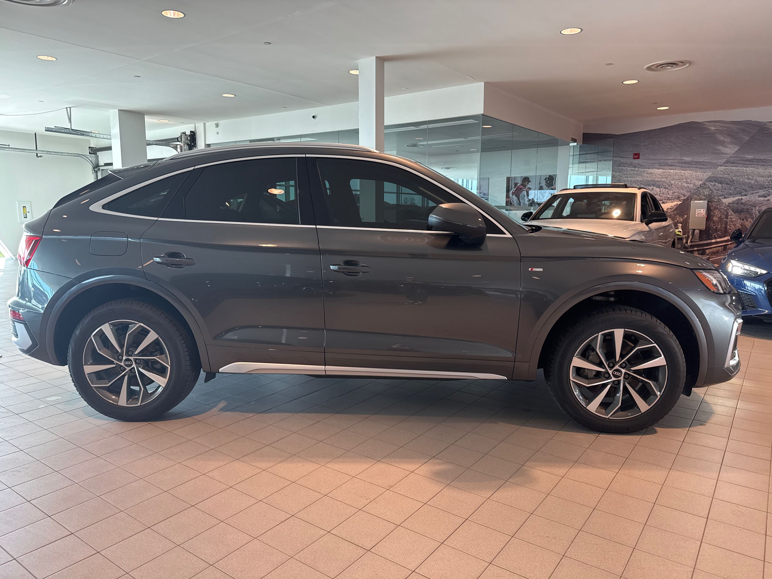 Audi Q5 Sportback  2021 à Toronto, Ontario