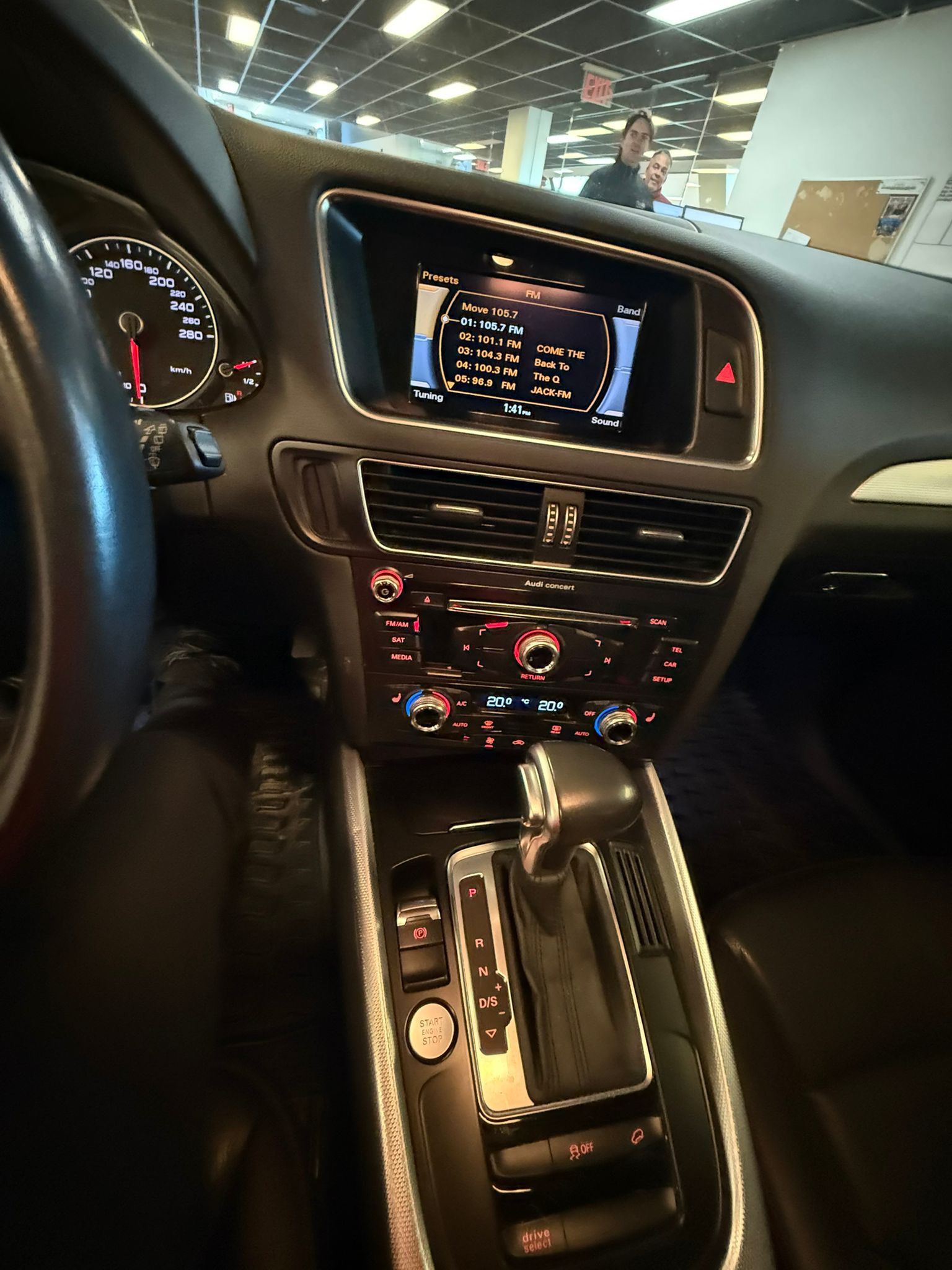 Audi Q5  2015 à Vancouver, Colombie-Britannique