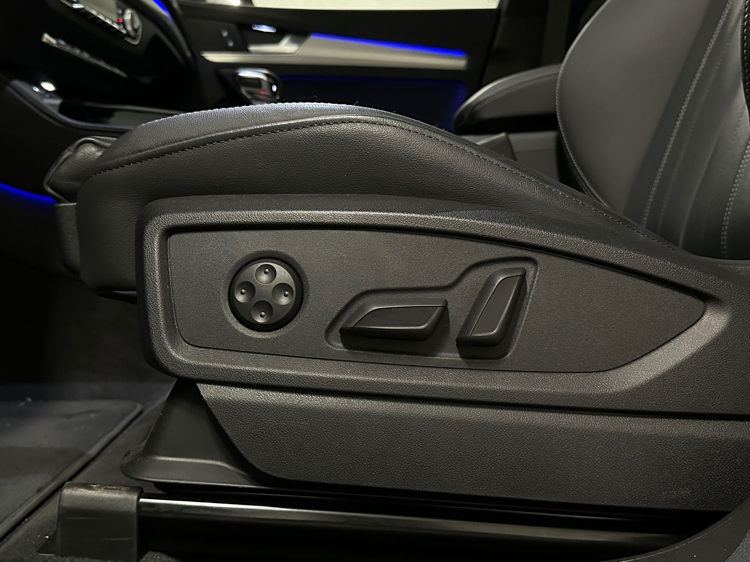 2025 Audi Q5 in Vancouver, British Columbia