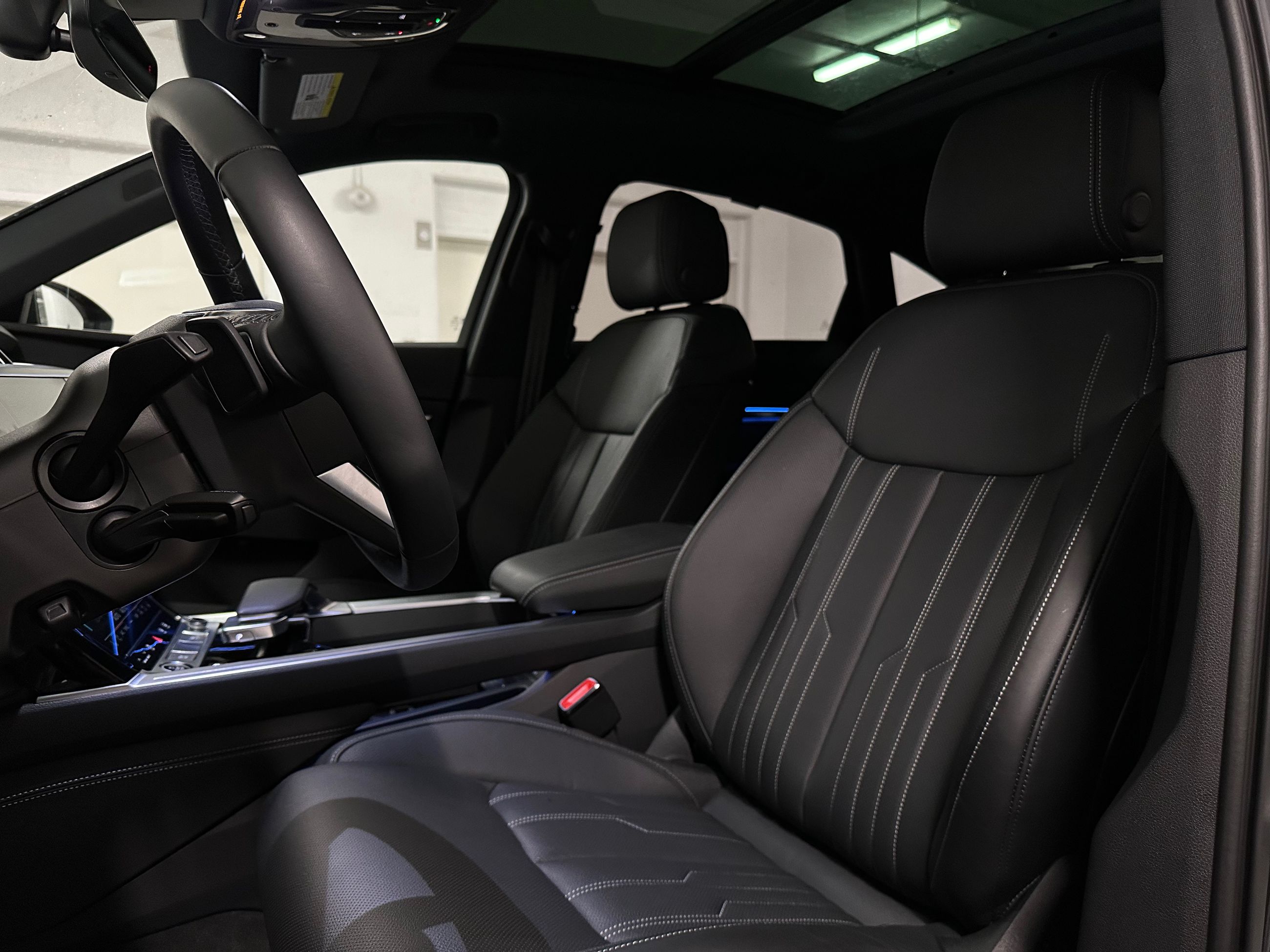 Audi Q8 e-tron  2024 à Vancouver, Colombie-Britannique