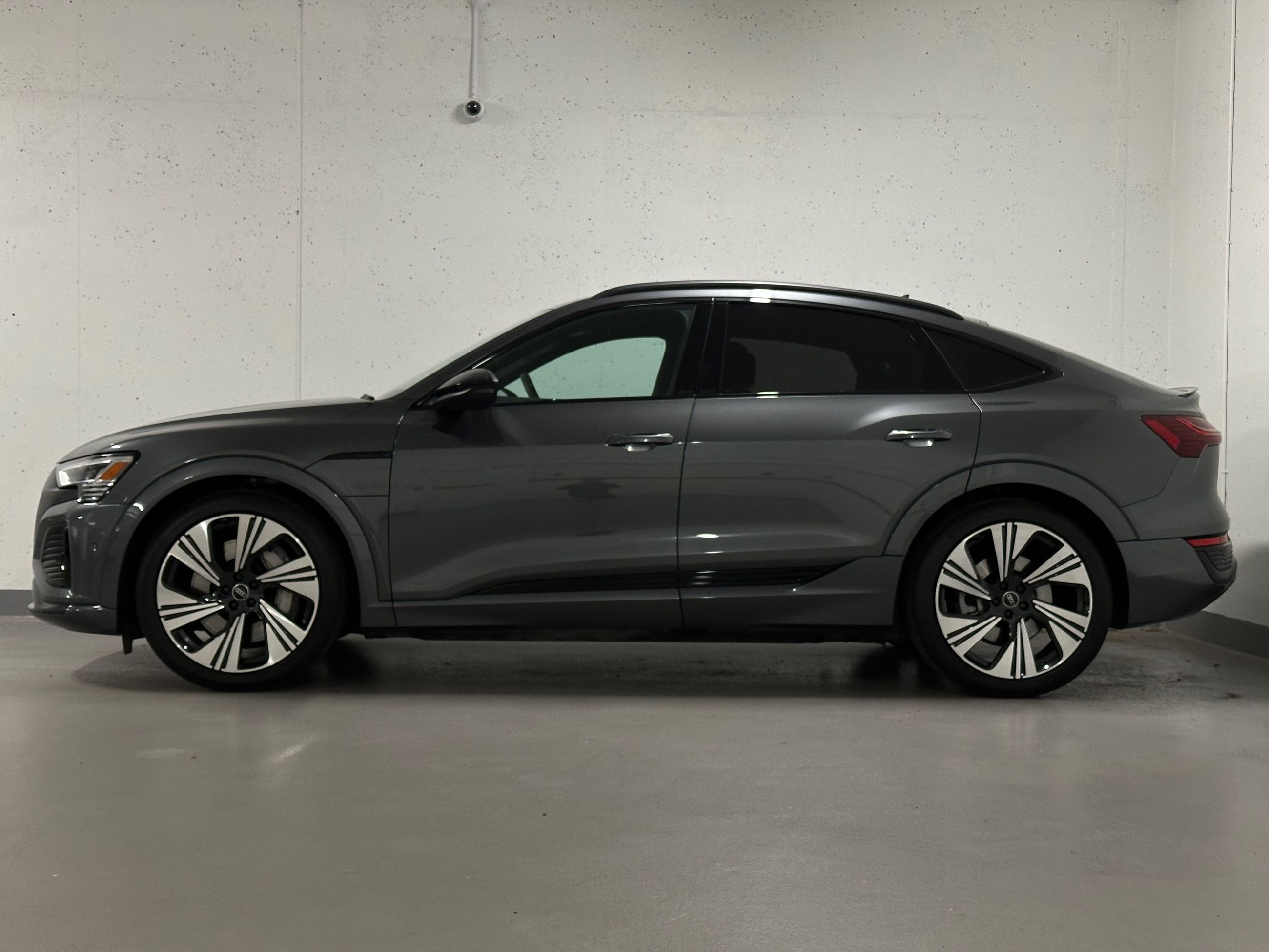 Audi Q8 e-tron  2024 à Vancouver, Colombie-Britannique