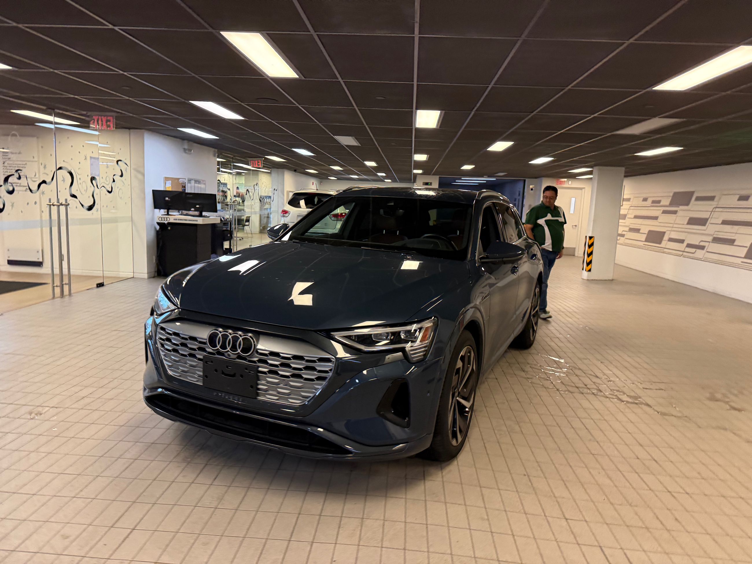 Audi Q8 e-tron  2024 à Vancouver, Colombie-Britannique