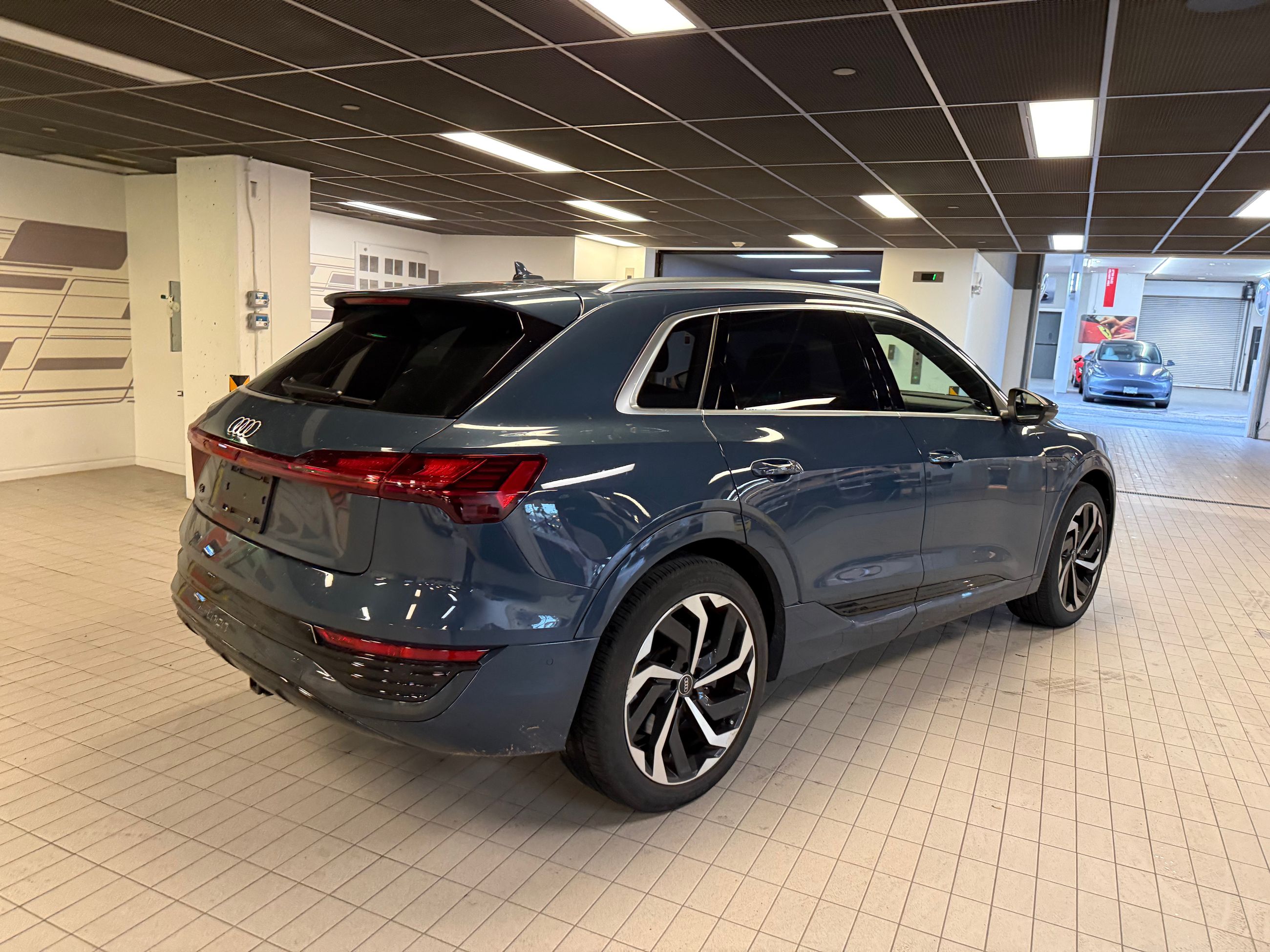 Audi Q8 e-tron  2024 à Vancouver, Colombie-Britannique