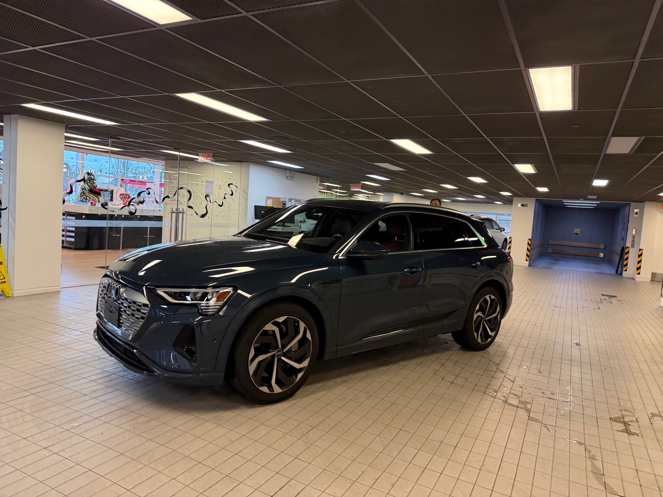 Audi Q8 e-tron  2024 à Vancouver, Colombie-Britannique