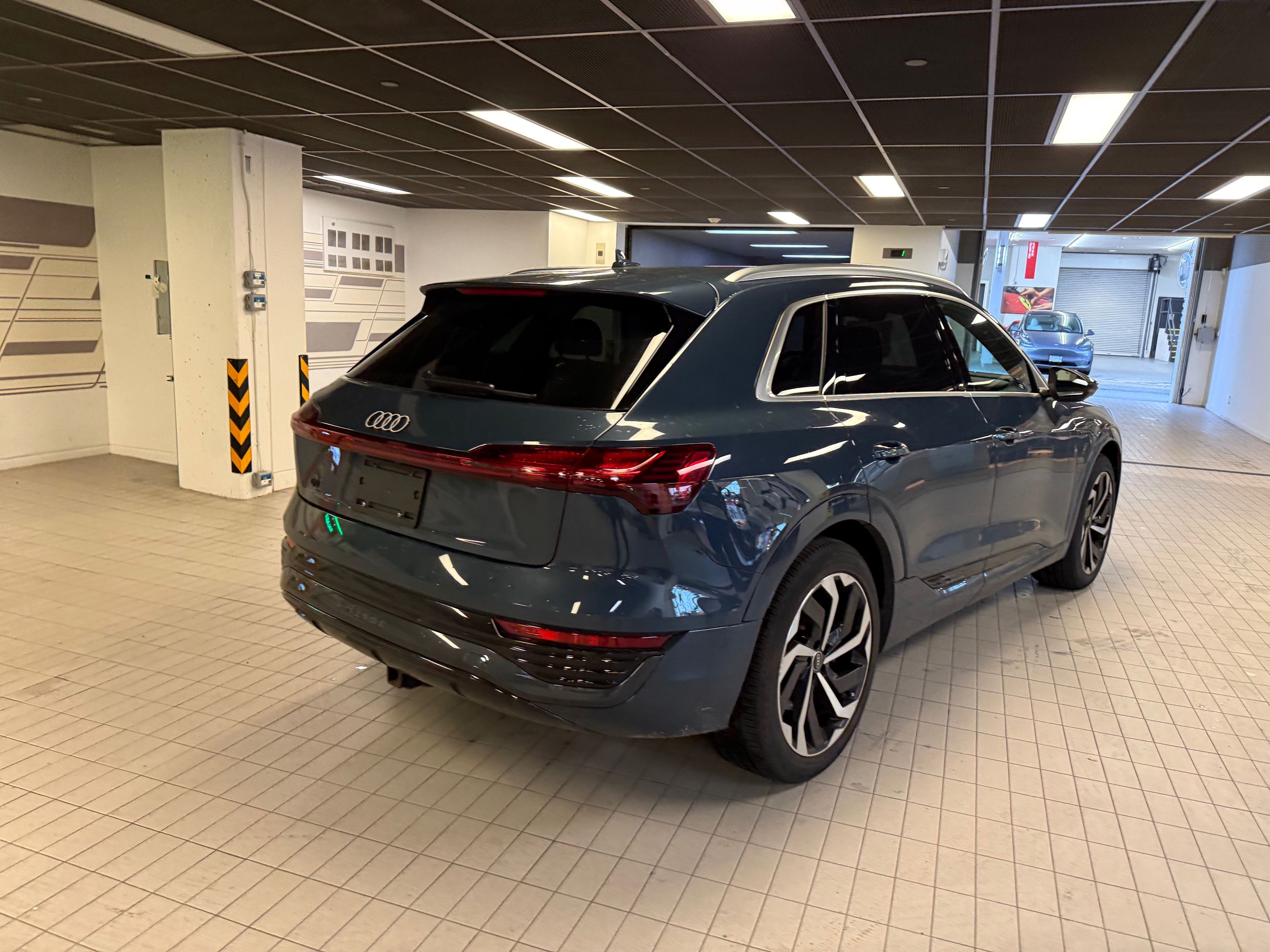 Audi Q8 e-tron  2024 à Vancouver, Colombie-Britannique