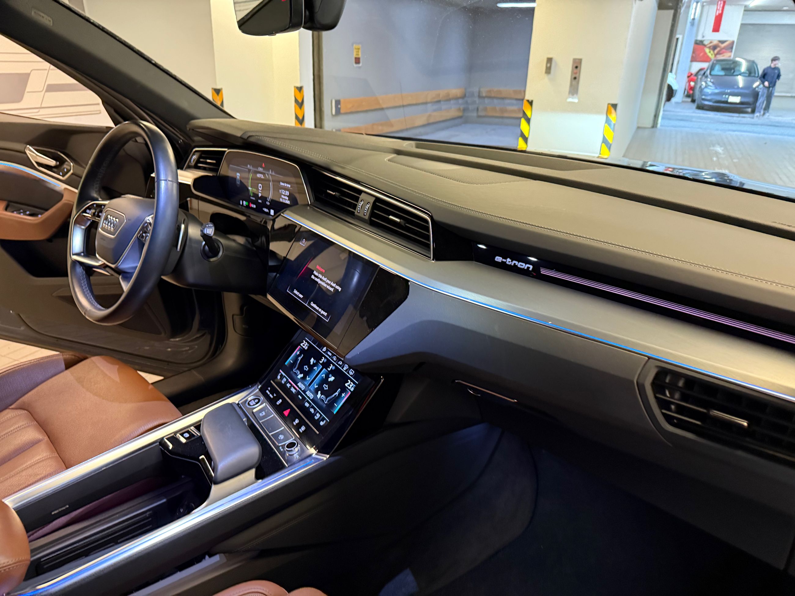 Audi Q8 e-tron  2024 à Vancouver, Colombie-Britannique