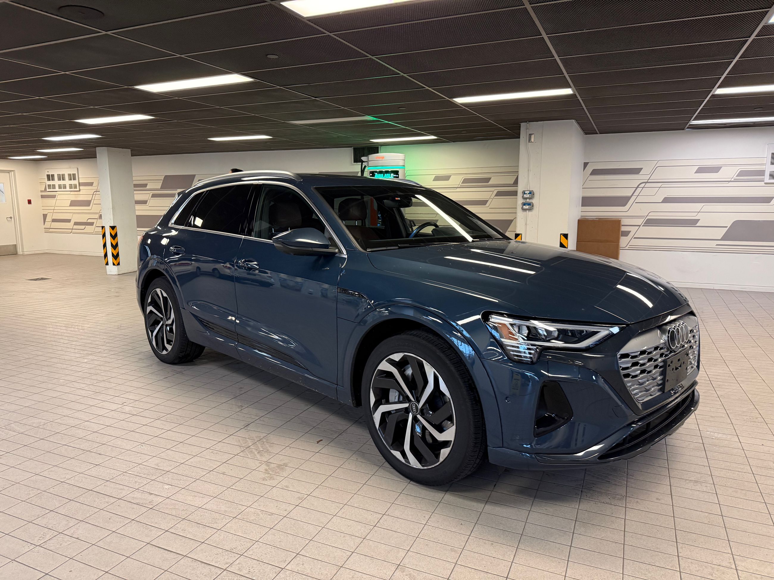 Audi Q8 e-tron  2024 à Vancouver, Colombie-Britannique