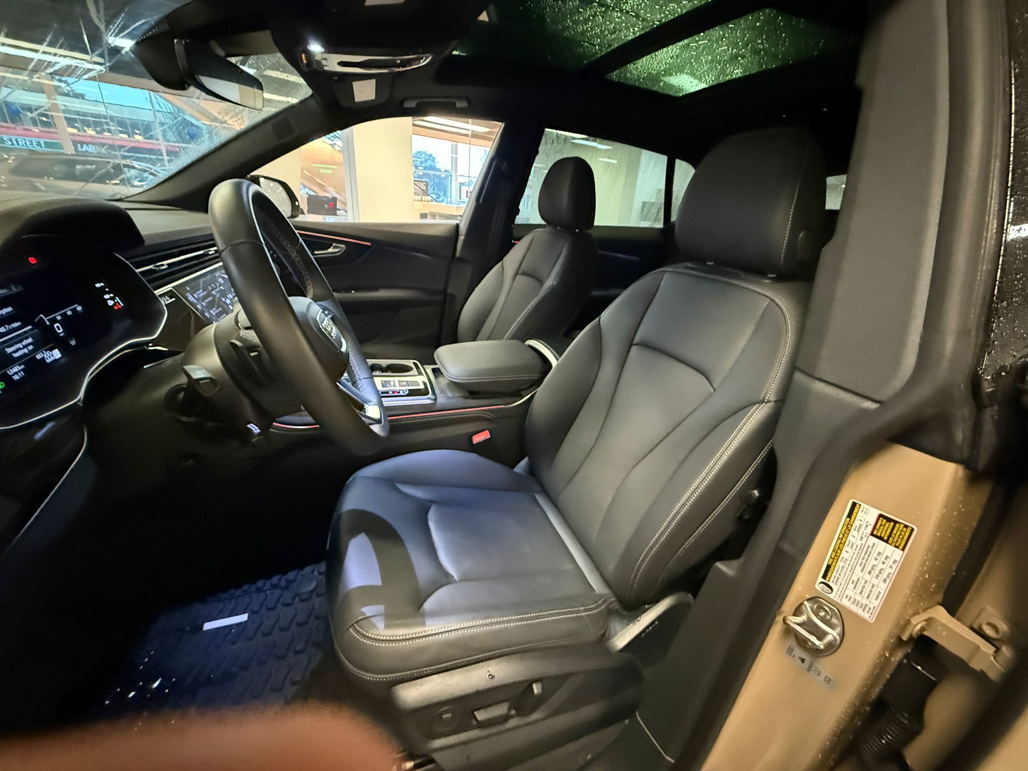 Audi Q8  2025 à Vancouver, Colombie-Britannique