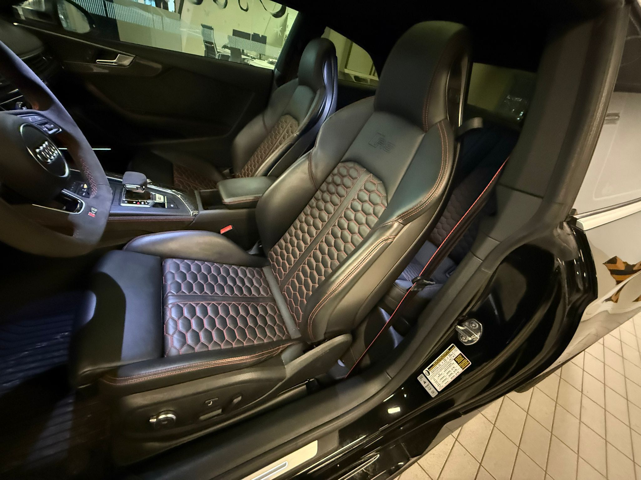 Audi RS 5  2019 à Vancouver, Colombie-Britannique