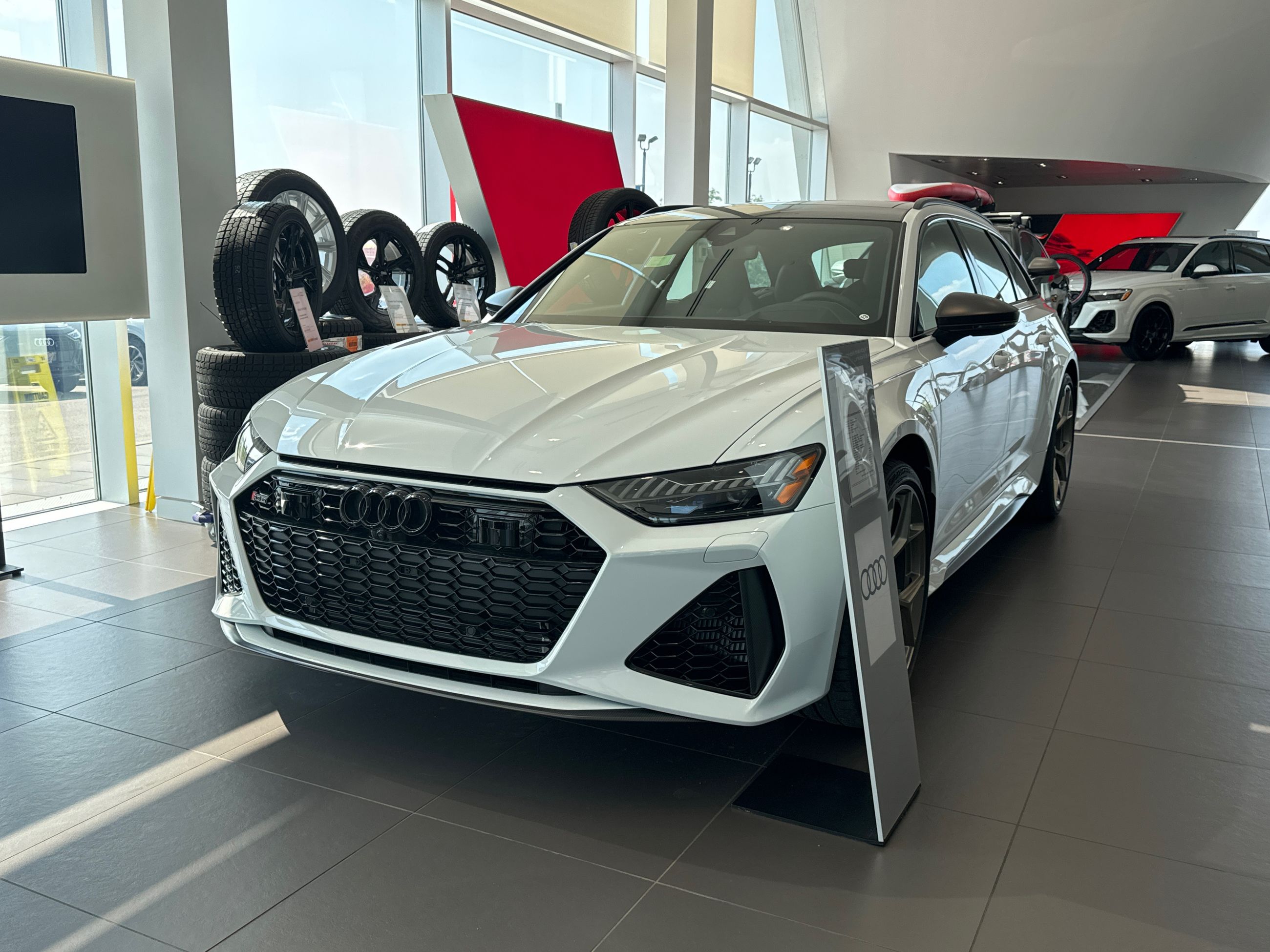 2025 Audi RS 6 Avant in Barrie, Ontario