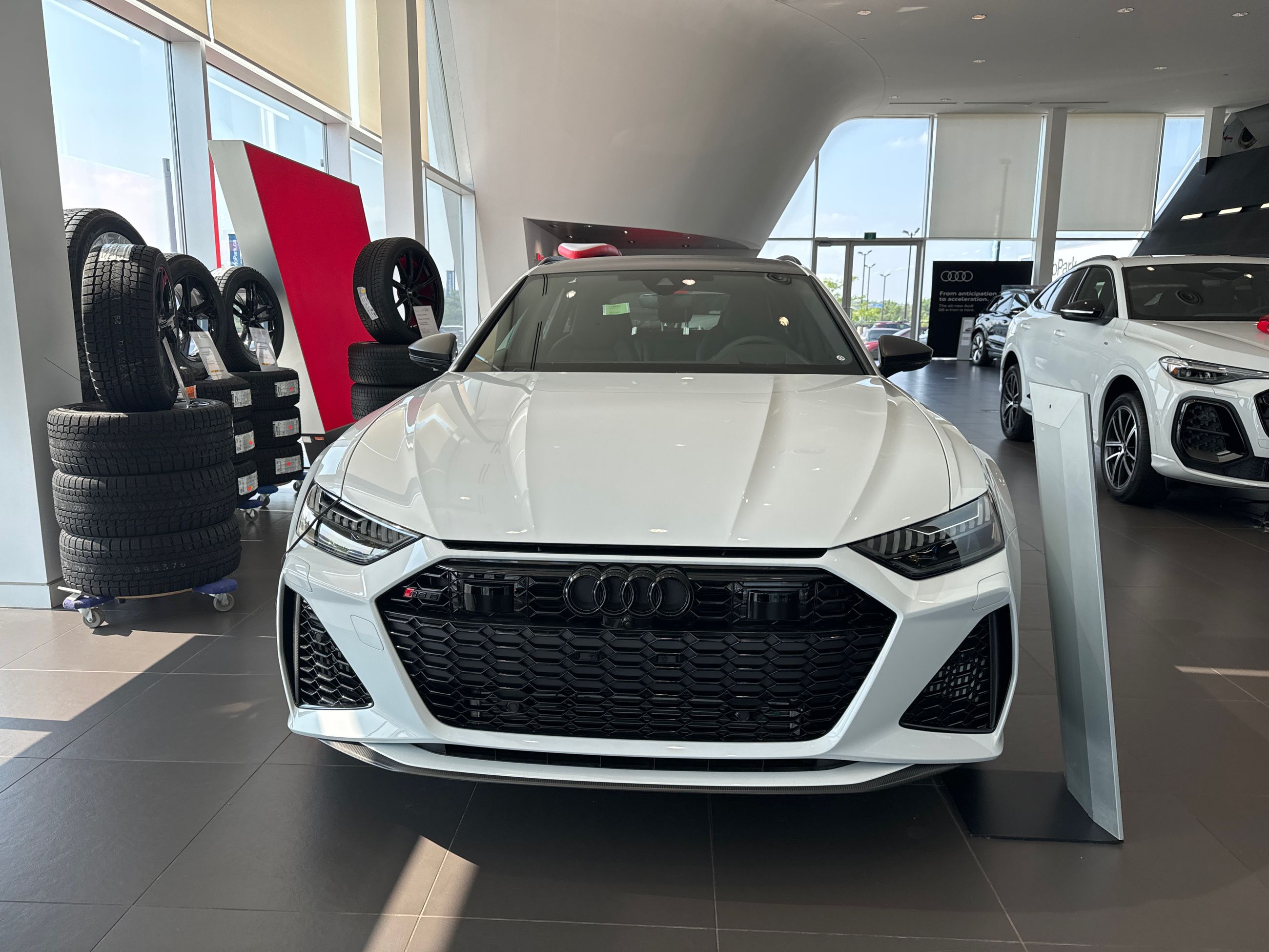 2025 Audi RS 6 Avant in Barrie, Ontario