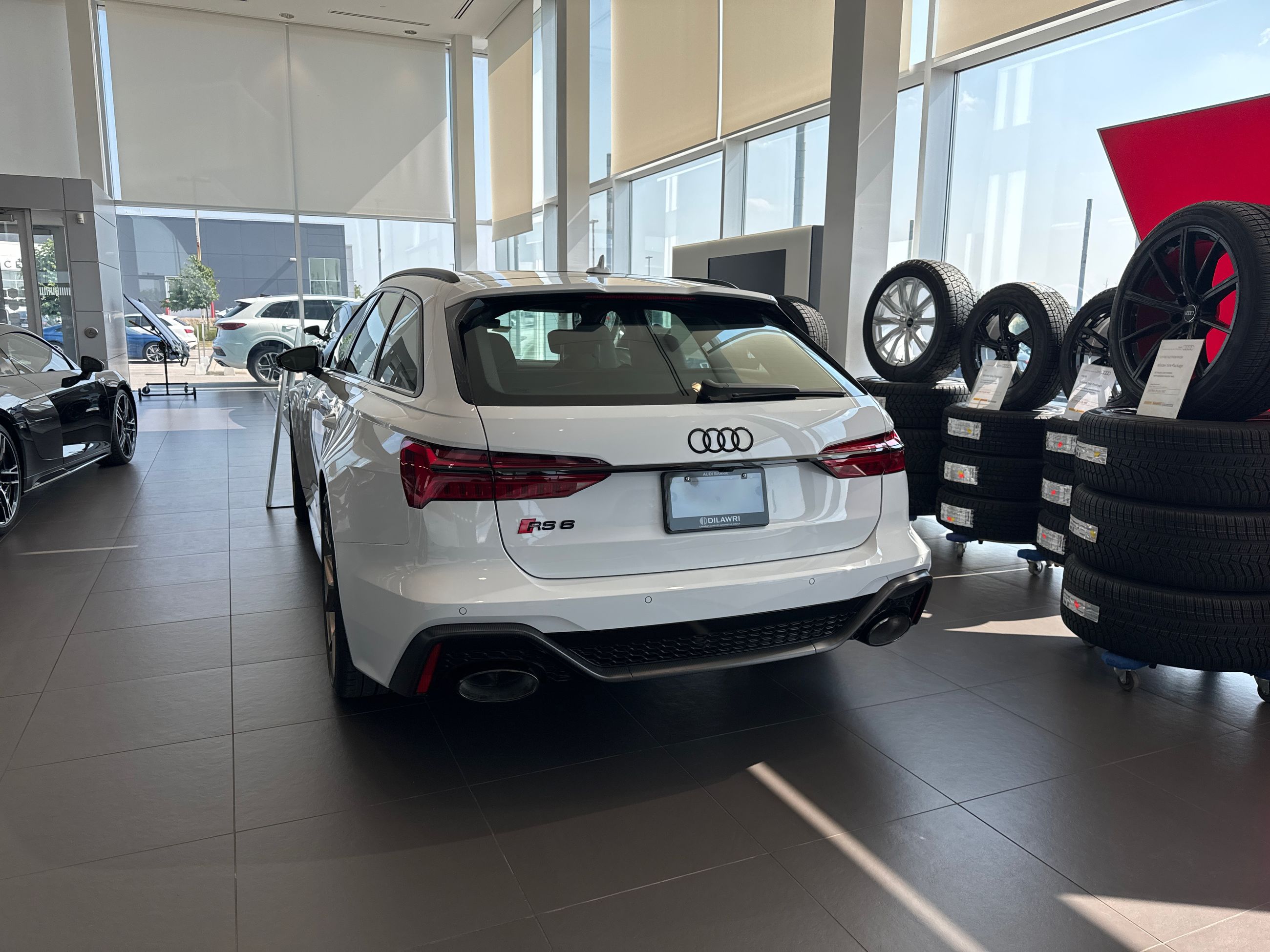 2025 Audi RS 6 Avant in Barrie, Ontario