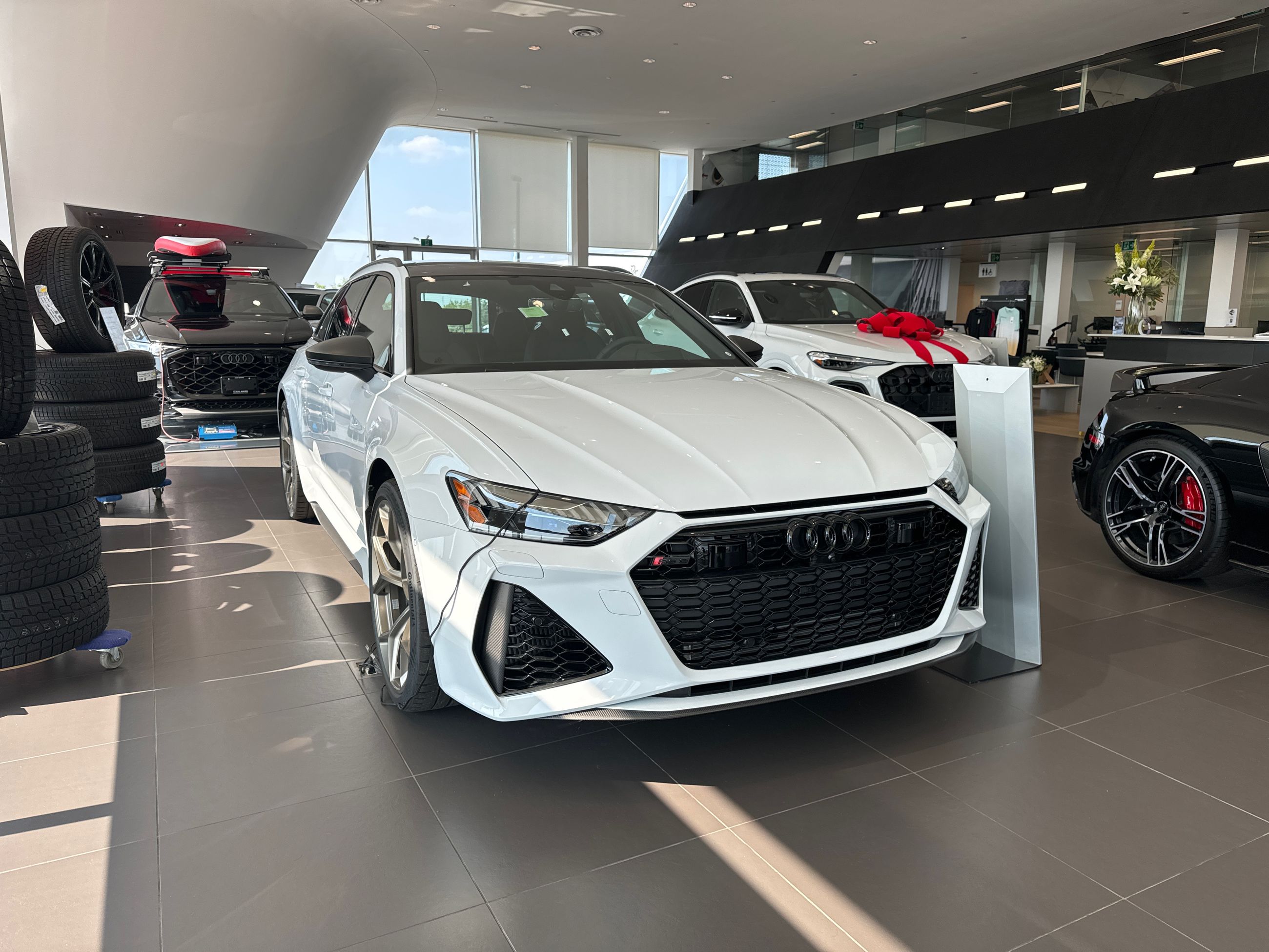 2025 Audi RS 6 Avant in Barrie, Ontario