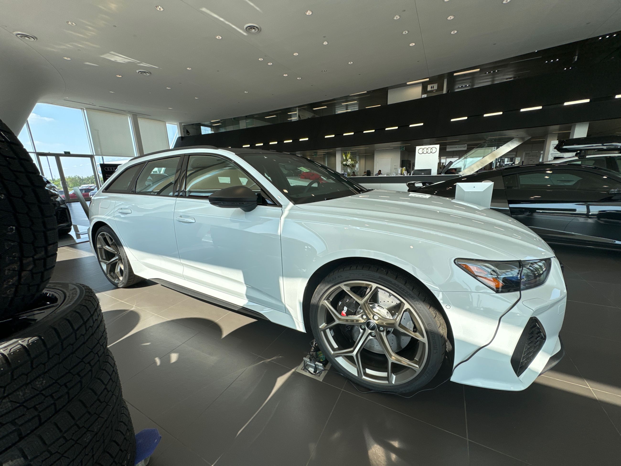2025 Audi RS 6 Avant in Barrie, Ontario